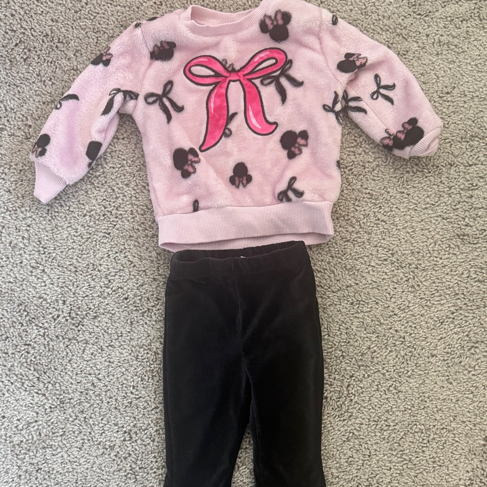 Pink Bow Fuzzy Minnie Mouse Sweatshirt with Black Pants Set